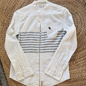 Abercrombie White and Gray Striped Youth Shirt